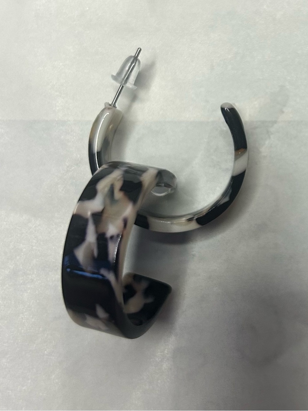 Tortoiseshell Hoop Earrings - Black & Cream Resin